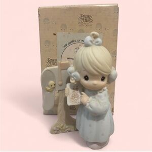 🤍Precious Moments porcelain figurine - "sharing the good news together" With Box
